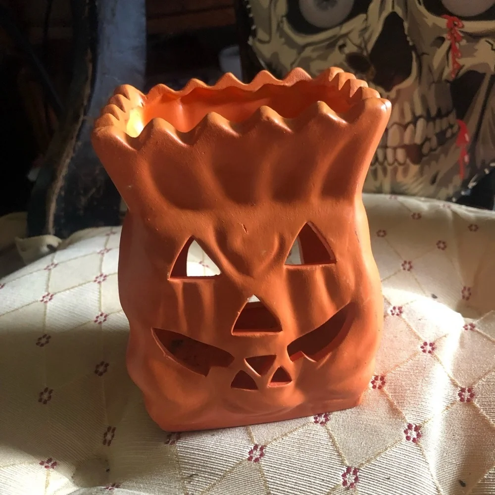 Jack-O-Lantern Luminaire Tea-light Holder